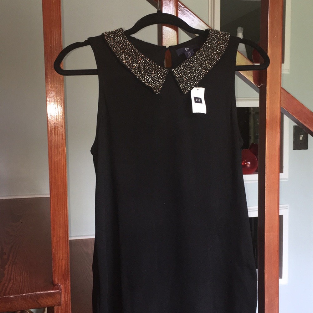 Gap top with beaded color/C